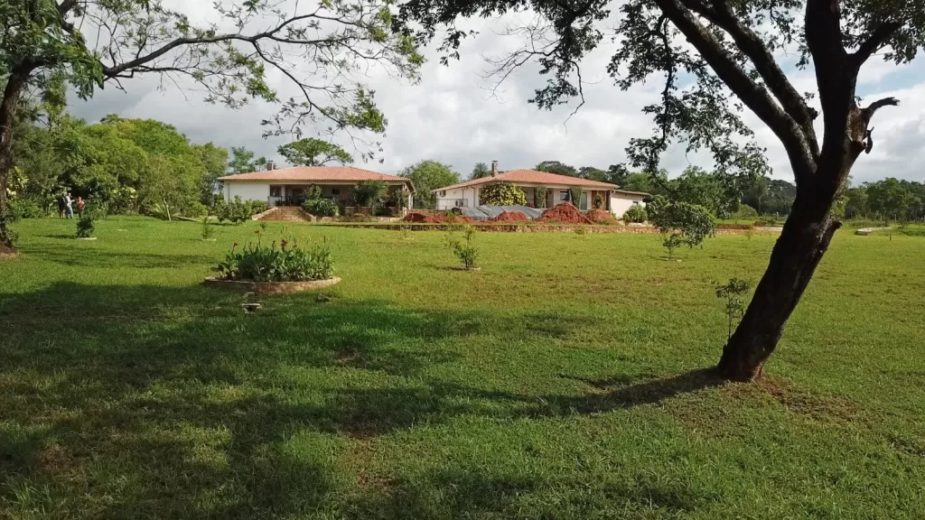 Propiedad de ensueño con 2 Villas y Vista al lago de Ypacaraí — foto 2