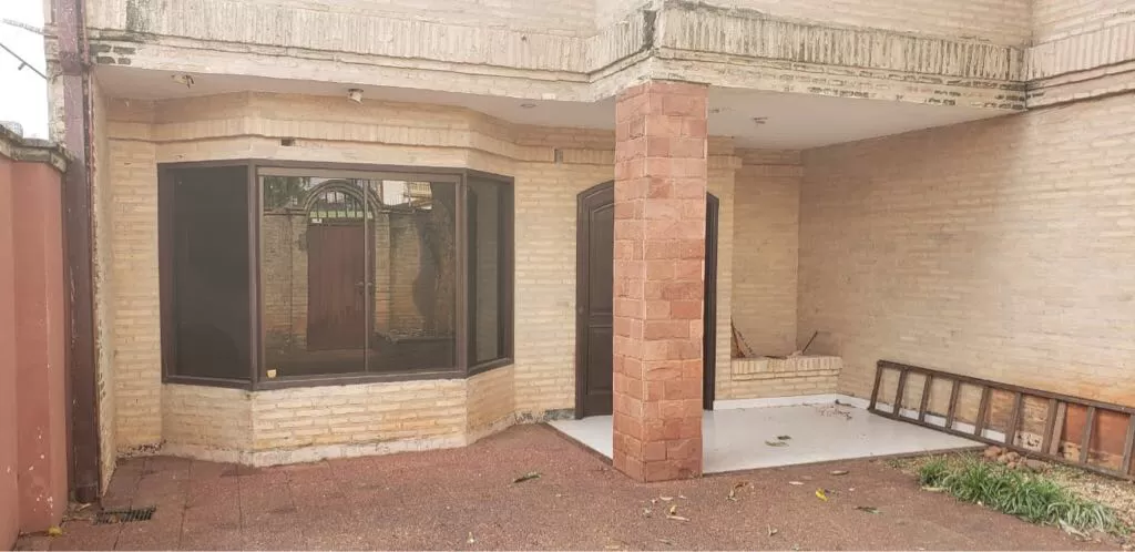 A DOS CUADRAS DE SANTA TERESA — foto 2