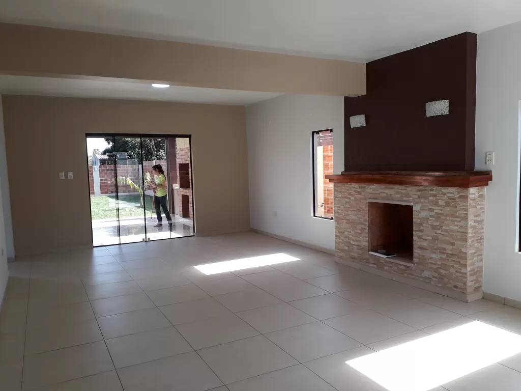 ¡¡ATENCIÓN VILLARRICA!! EN VENTA ELEGANTE Y CONFORTABLE RESIDENCIA — foto 3