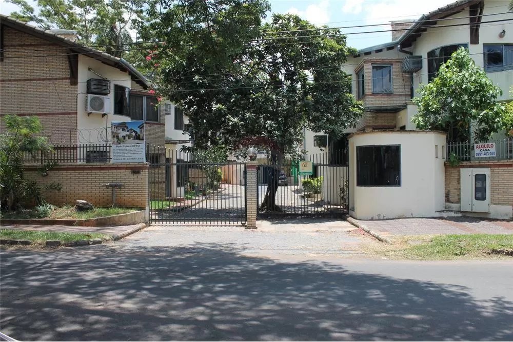 VENDO CONDOMINIO CON 5 CASAS EN PLENO Villa Morra — foto 2