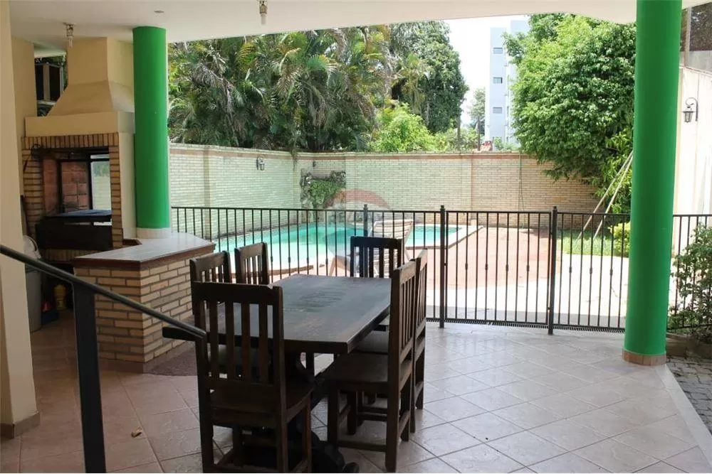 VENDO CONDOMINIO CON 5 CASAS EN PLENO Villa Morra — foto 3