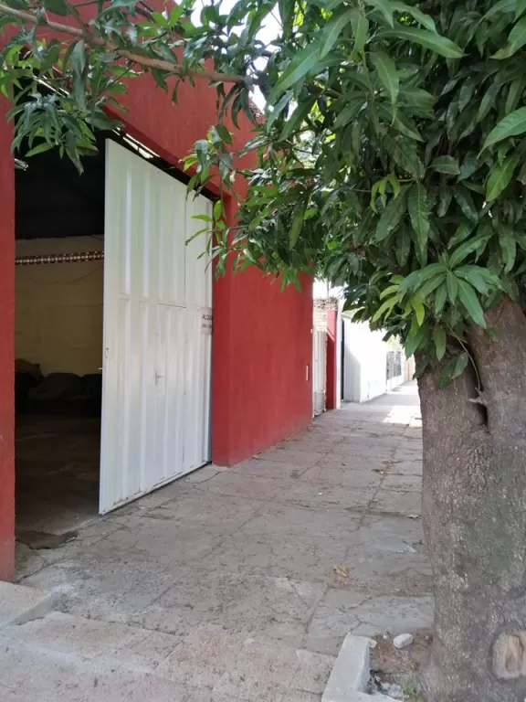 ALQUILO DEPOSITO ESPECIAL PARA TALLER,TORNERIA,GRAFICA ETC, BARRIO HERRERA — foto 2