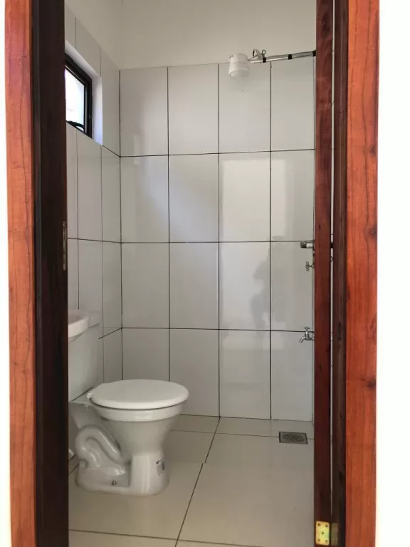 Alquilo 2 departamentos y 2 salones comerciales NUEVOS — foto 3