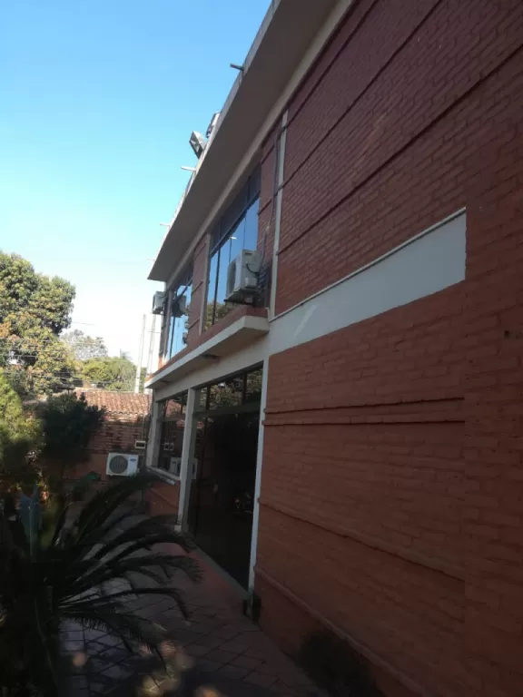 VENDO CASA FERNANDO DE LA MORA ZONA SUR — foto 2