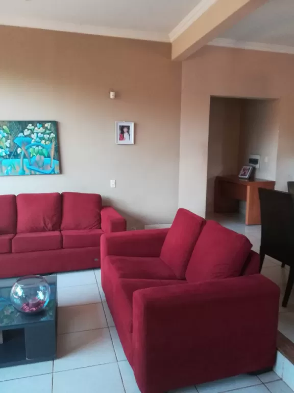 VENDO CASA FERNANDO DE LA MORA ZONA SUR — foto 3