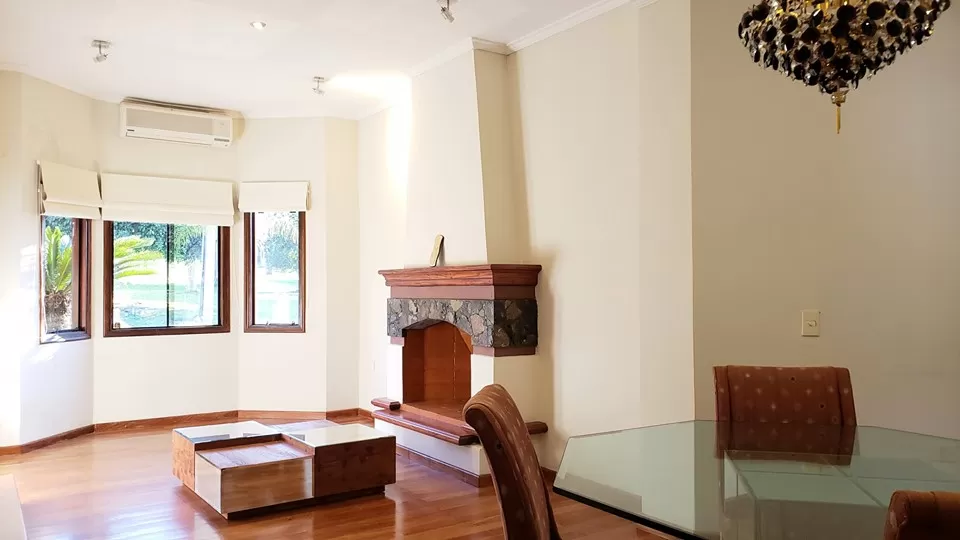 FINA RESIDENCIA EN EL PARANA COUNTRY CLUB — foto 2