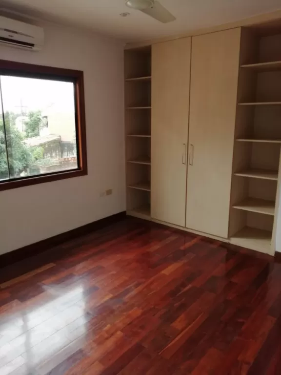 VENDO FINANCIO HERMOSA RESIDENCIA EN FDO ZONA NORTE A PASOS DE FUND.VISION — foto 3