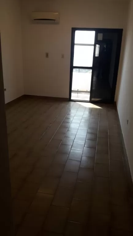 Vendo espectacular departamento sobre Plaza Uruguaya — foto 3