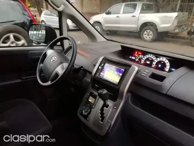 Toyota Voxy 2008 — foto 3