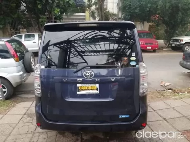 Toyota Voxy 2008 - foto 7
