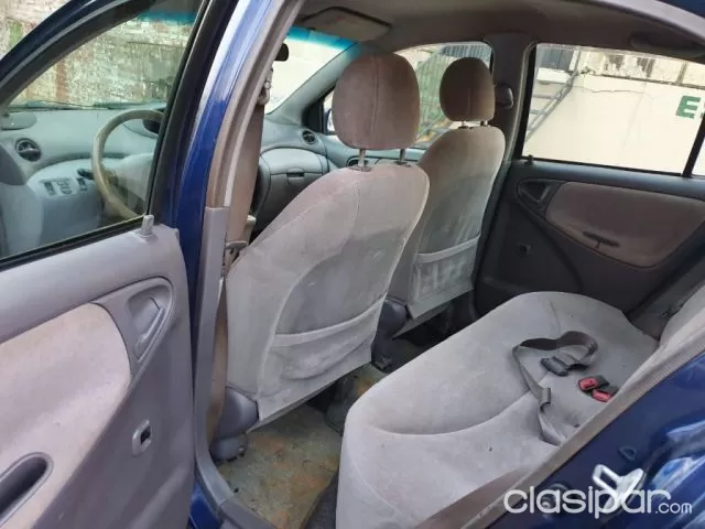 Toyota Platz 2001 — foto 8