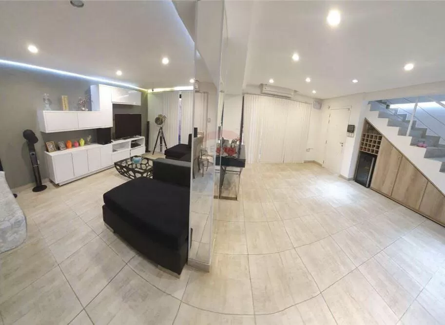 En venta dúplex en el barrio Mburukuja — foto 3
