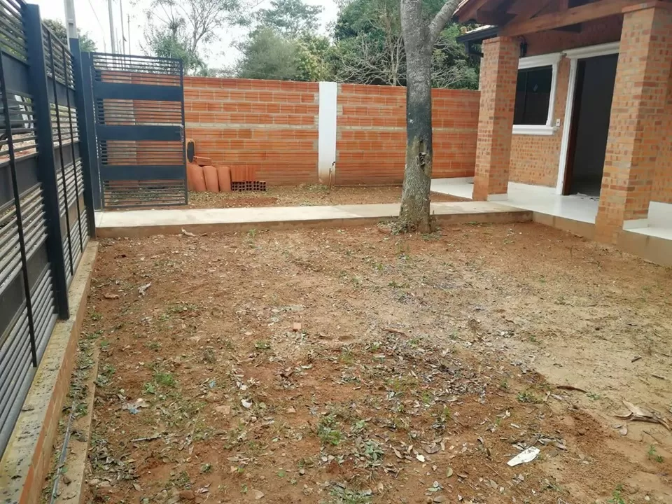 Vendo hermosa casa en Capiata.... Km 24. A 50mts del asfalto — foto 2