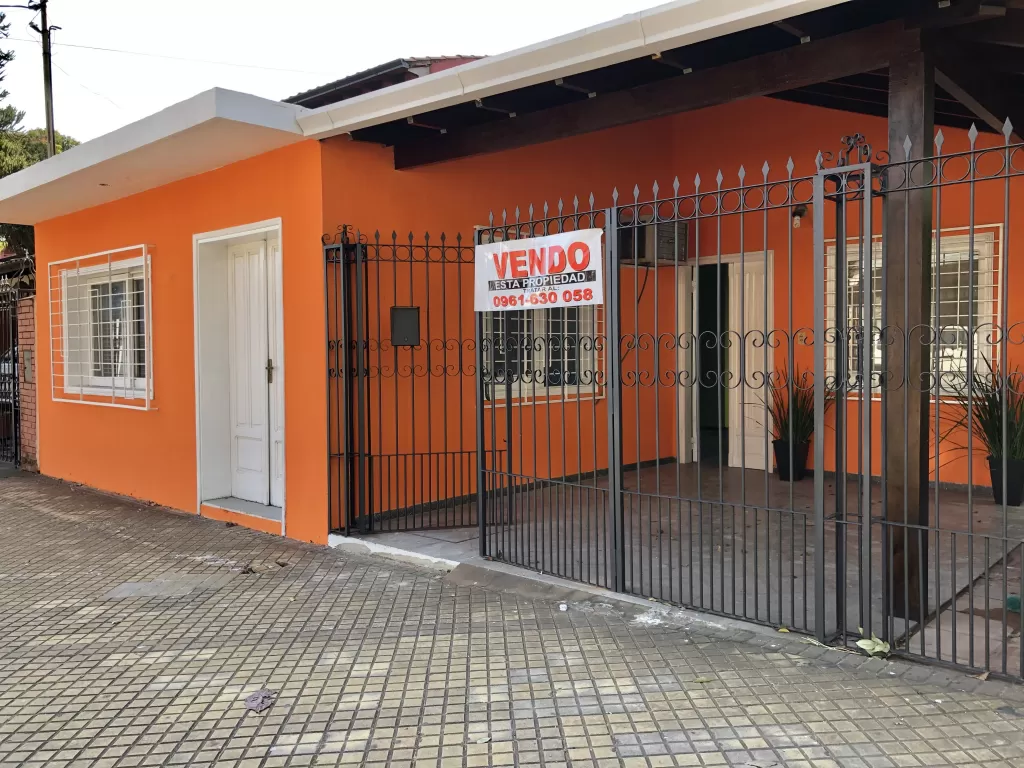 CASA EN BARRIO SAN VICENTE, OFERTA!! — foto 2