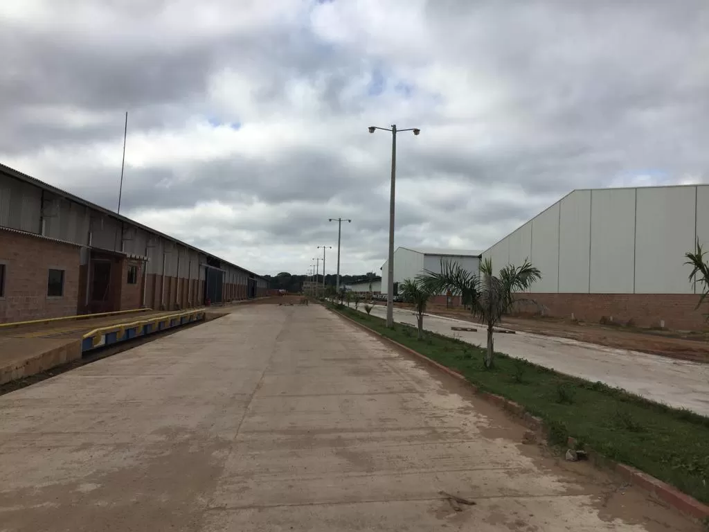 IMPORTANTE NAVE INDUSTRIAL HASTA 13.000 M2 CON SERVICIOS EXTRAS — foto 3