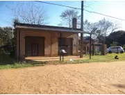 VENDO 2 SALON COMERCIAL A 200 MTS DEL ASFALTO MORA CUE LUQUE