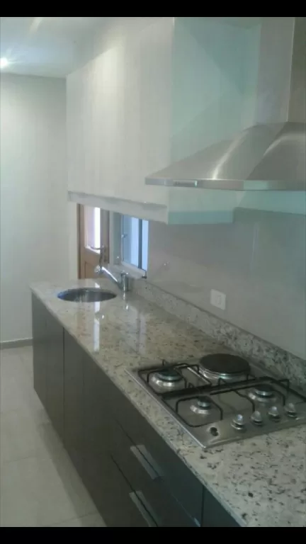 HERMOSO DEPARTAMENTO AMOBLADO DE 2 DORMITORIOS - ZONA IDENTIFICACIONES!! — foto 2