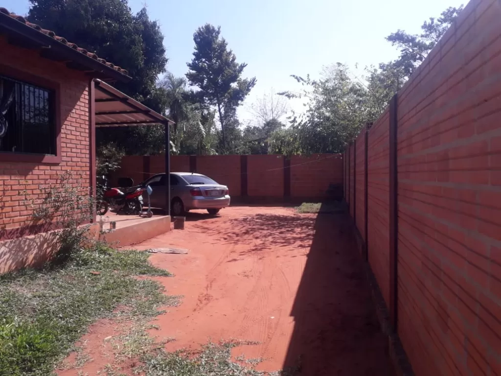 VENDO CASA EN YPANE CENTRO — foto 2