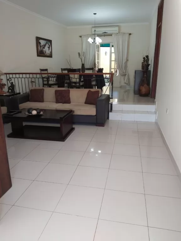 OFERTA! VENDO CASA BARRIO NAZARETH — foto 2