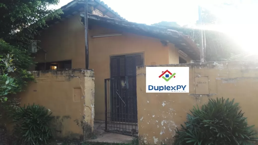 vendo casita vieja en villa Aurelia — foto 2
