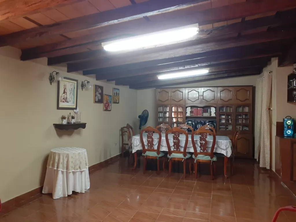 VENDO CASA EN LAMBARE. EXCELENTE UBICACION — foto 2