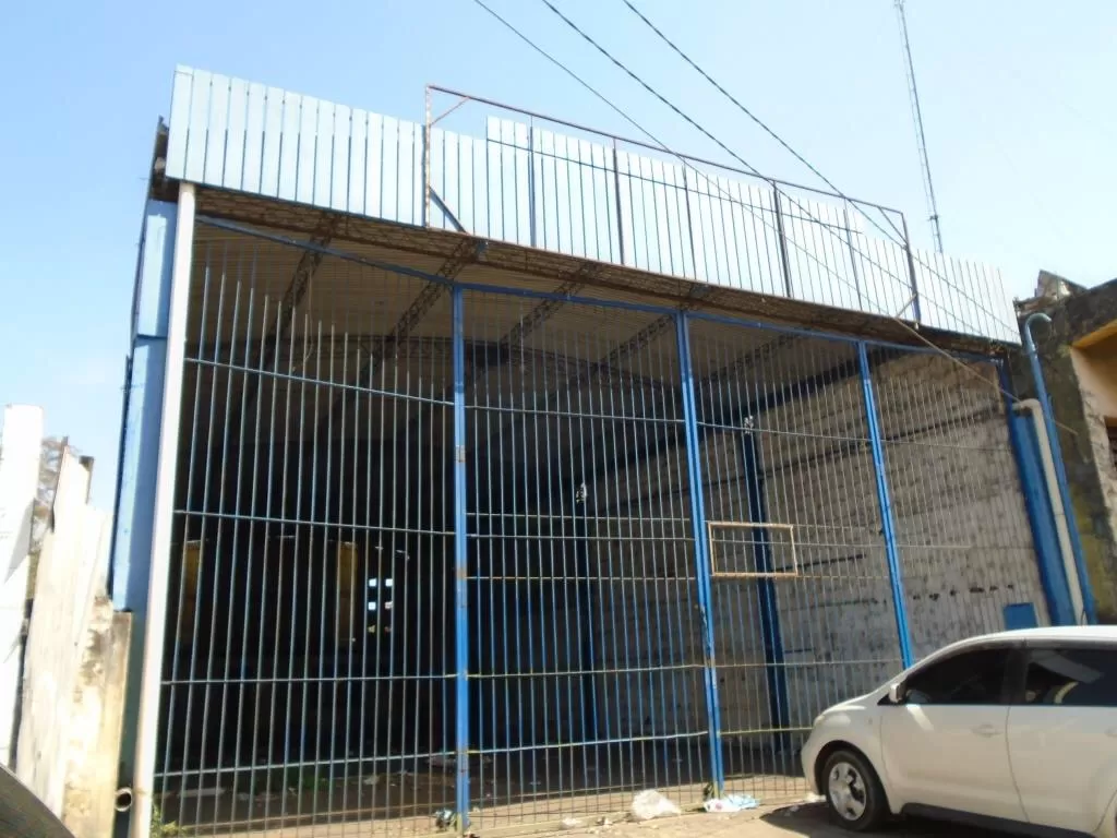 Se alquila depósito zona Shoping Multiplaza — foto 2