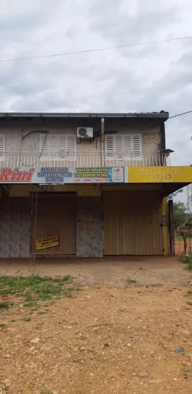 Vendo una casa de dos plantas con 3 salones comerciales sobre ruta 1 km 21!!! — foto 2