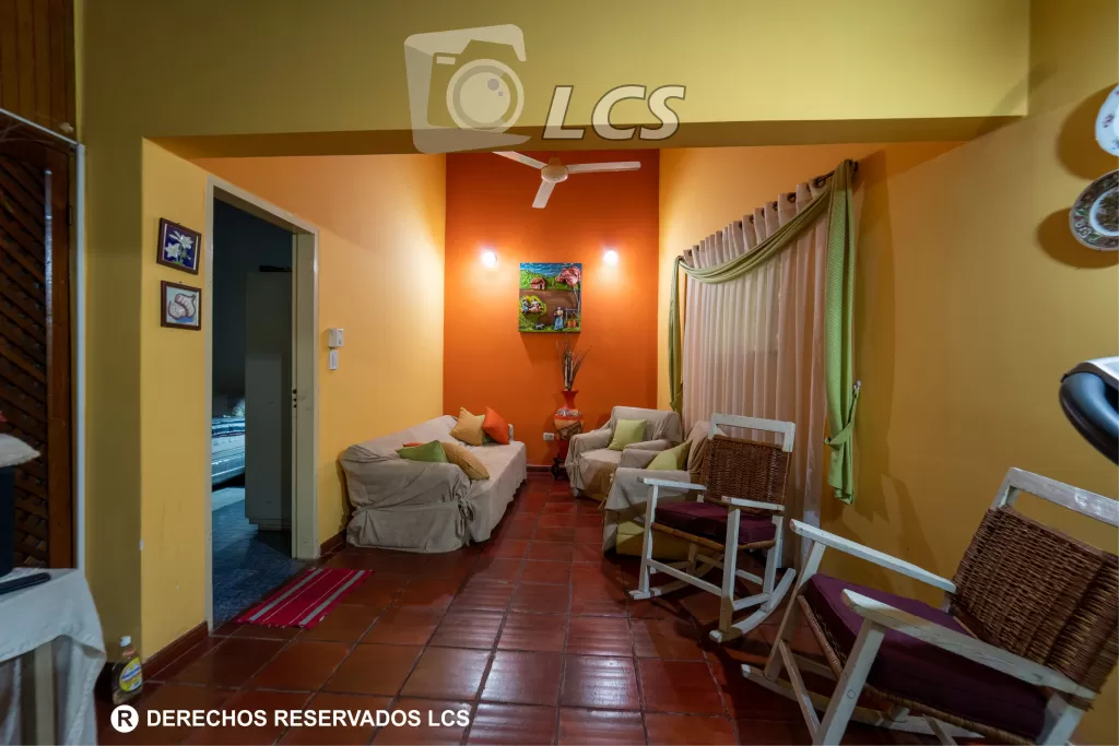 0148 CASA EN BARRIO SANTA LIBRADA, ZONA AVDA. PERÓN — foto 2