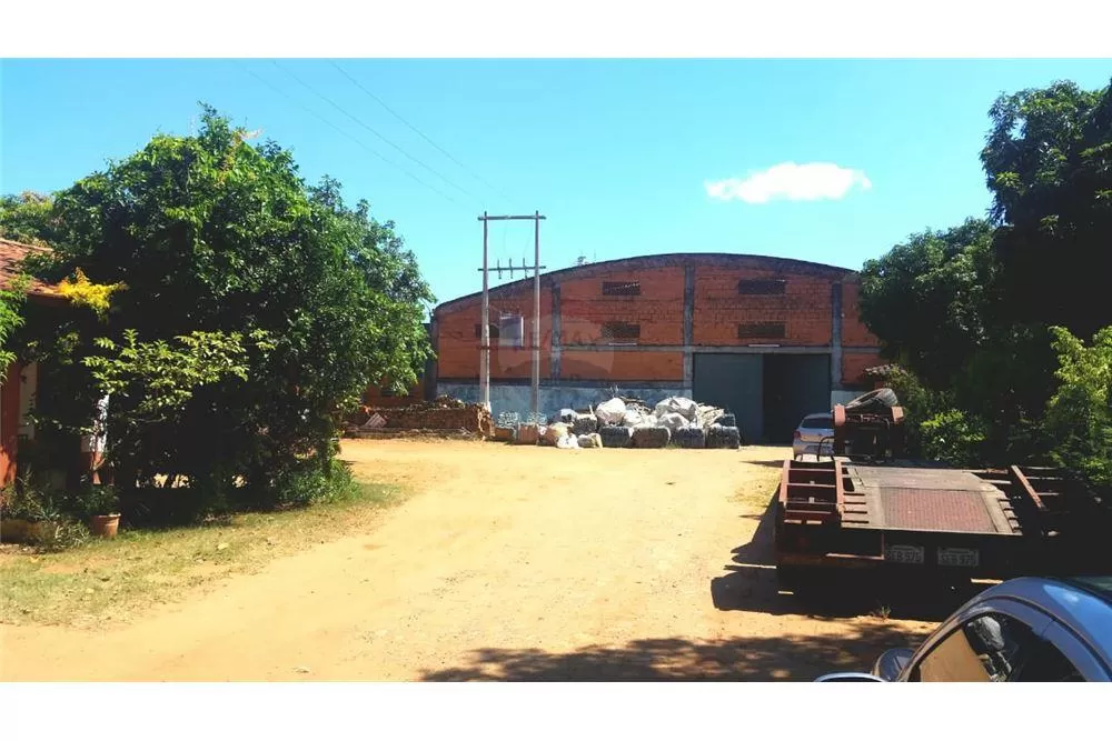 VENDO IMPORTANTE PROPIEDAD COMERCIAL 900,000 USD — foto 3