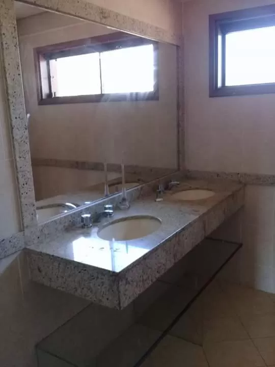VENDO LUJOSA CASA AMOBLADA EN BARRIO HERRERA — foto 3