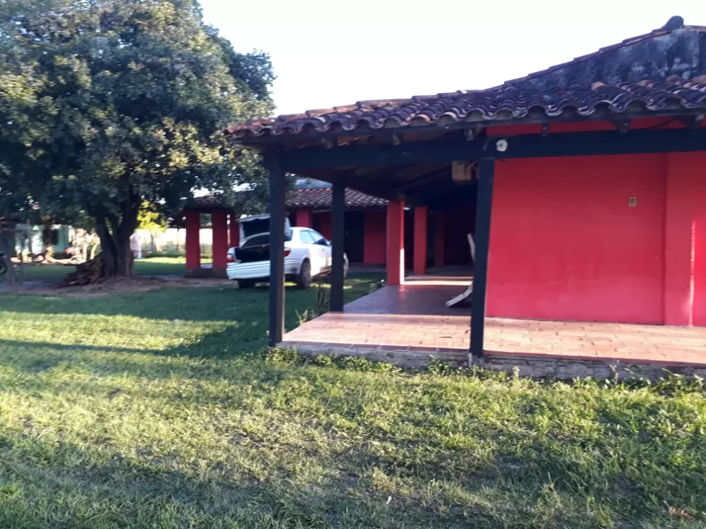 VENDO 576 HECTARIAS EN PARAGUARI QUE LINDAN CON EL ARROYO YAKA A 105KM DE ASUNCION — foto 3