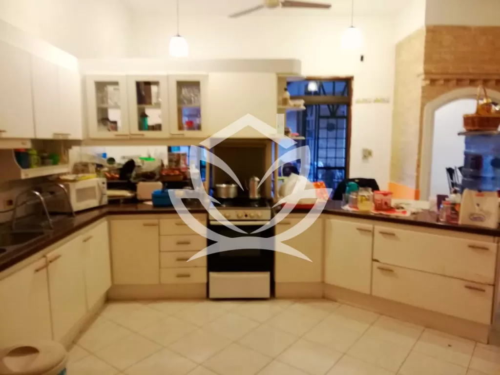 Casa de 5 dormitorios en Zona residencial Lambare — foto 2