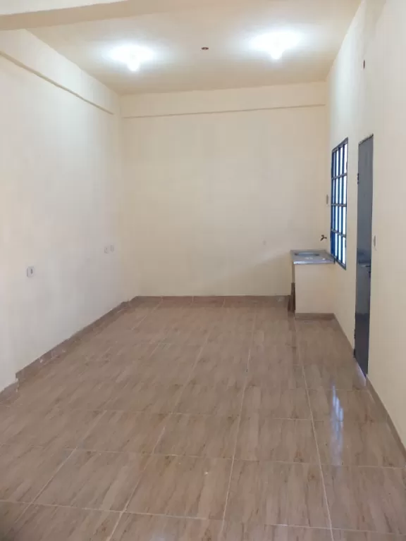 Alquilo pieza con baño Barrio Obrero - Cde — foto 3