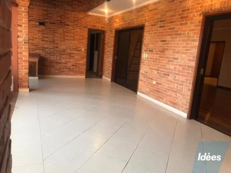 Casa en Venta Mburucuyá — foto 3