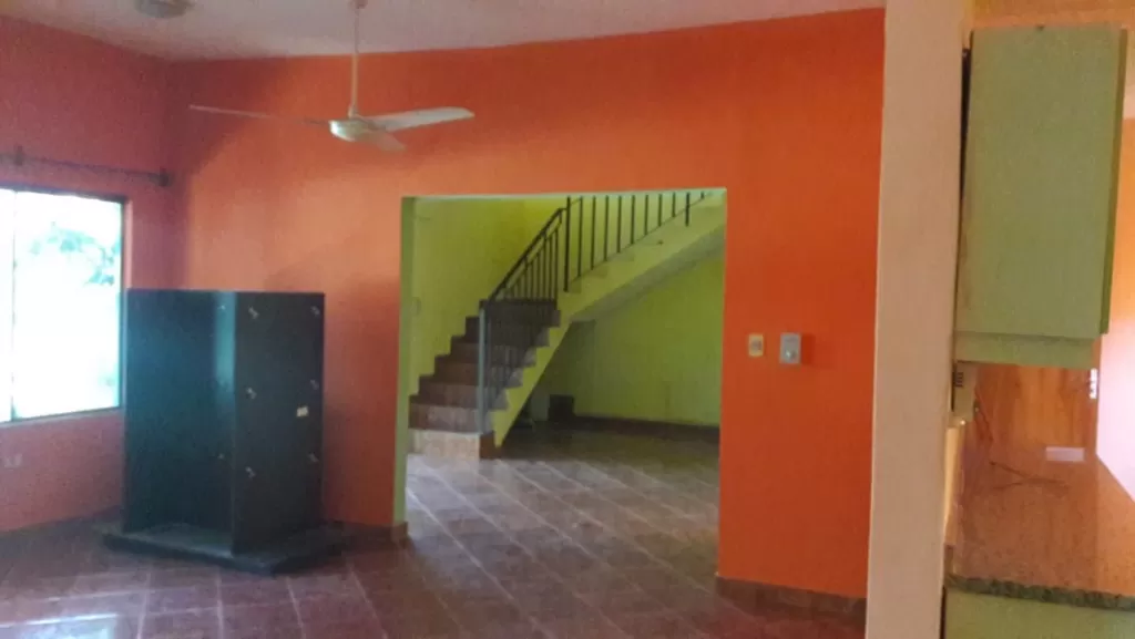 Hermosa casa de 2 plantas con piscina en Asuncion — foto 2