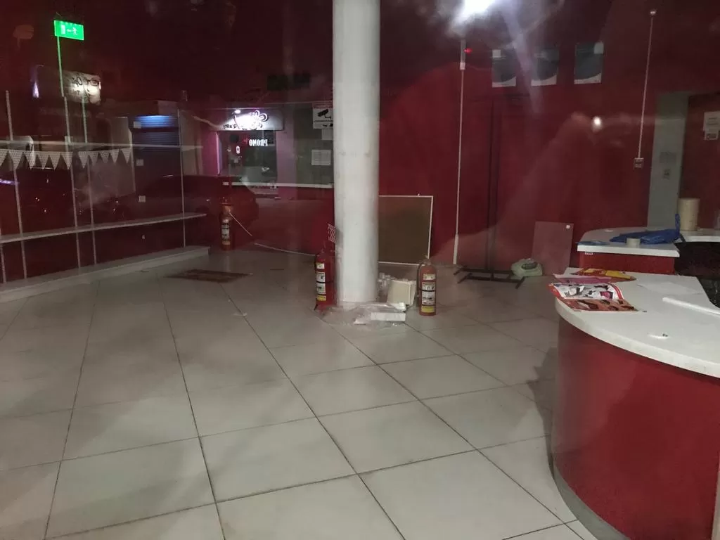 Alquilo Salón Comercial... Centro de Luque — foto 2