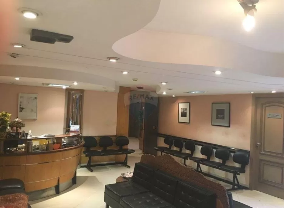 Vendo Consultorio en prestigioso Edificio Médico!! — foto 3
