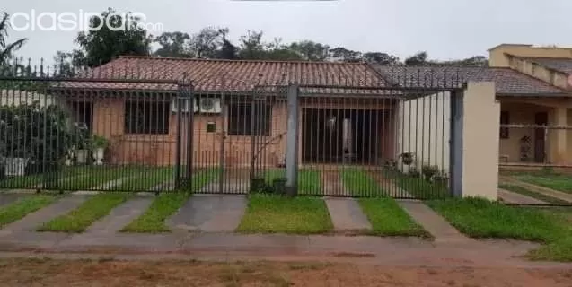 VENDO HERMOSA CASA EN EL CENTRO DE ITAUGUA — foto 2