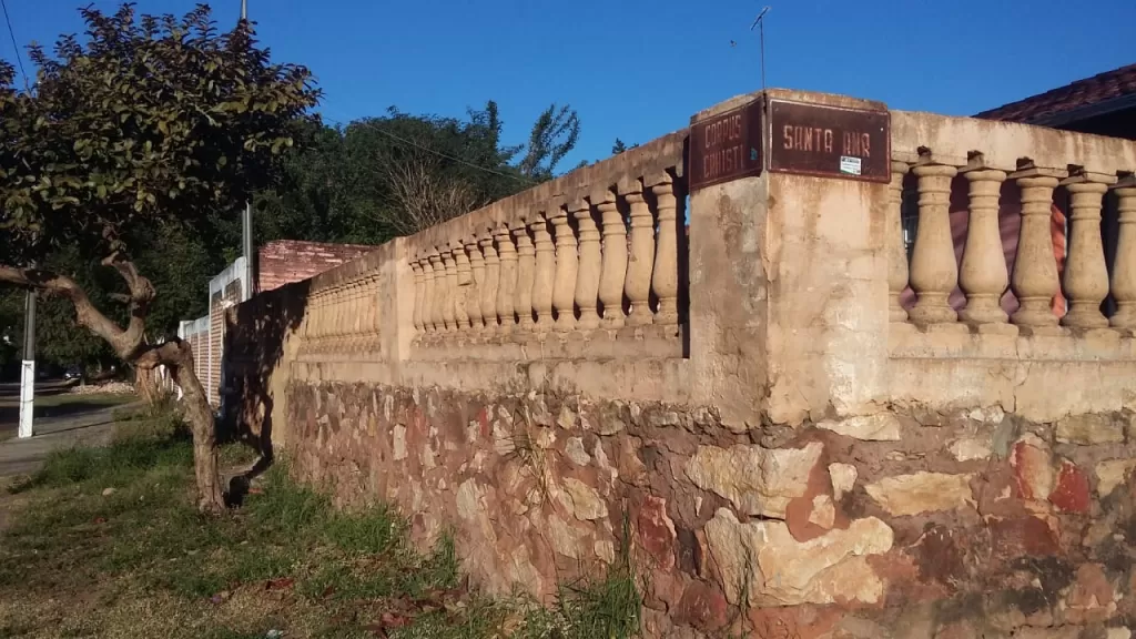 VENDO CASA EN LAMBARÉ A 400 MTS DE LA MUNICIPALIDAD — foto 3