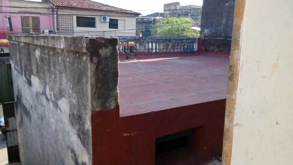Vendo en el mercado 4, ubicación excepcional, especial para local o locales comerciales! — foto 3