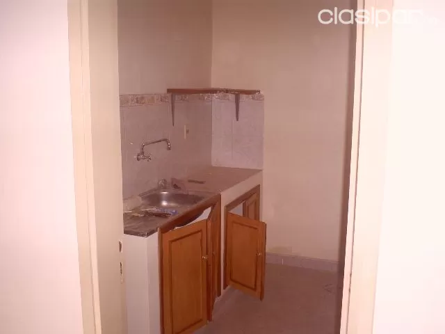 EXCELENTE PROPIEDAD PARA INVERSION ZONA CENTRO - SALON COMERCIAL - OFICINAS - CASA — foto 3