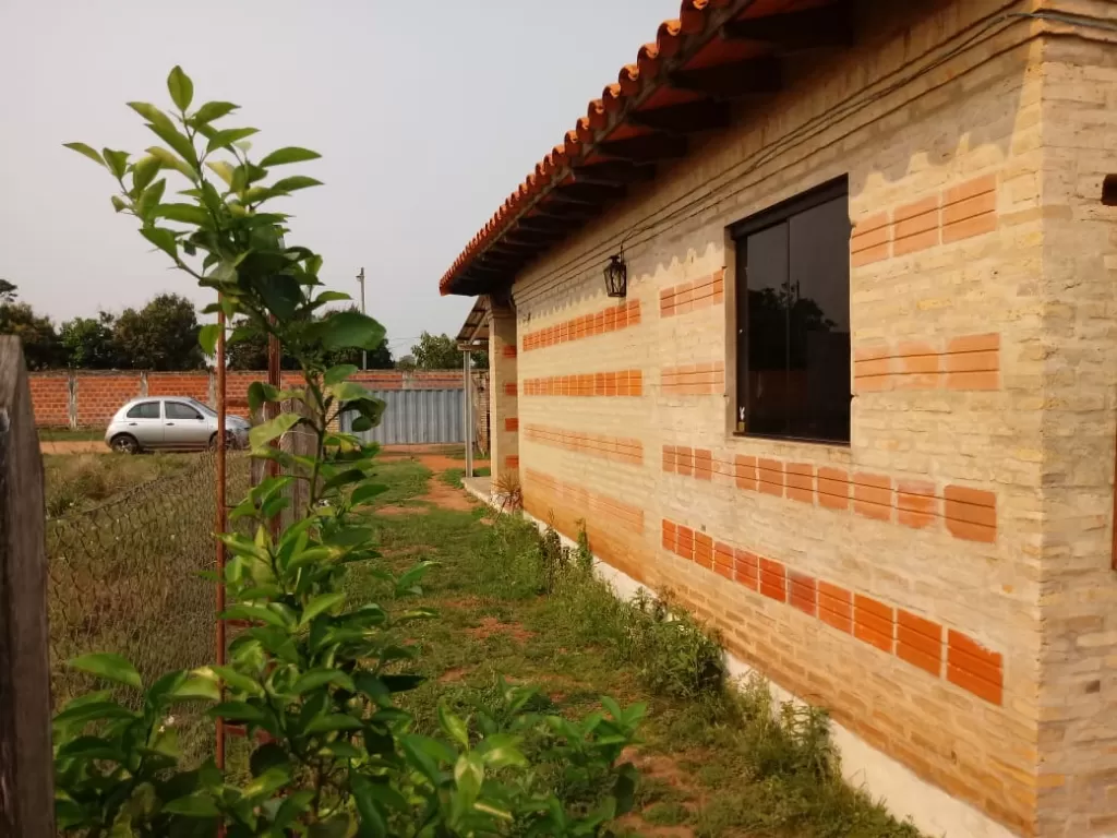 VENDO CASA EN LIMPIO. EXCELENTE OPORTUNIDAD! ZONA URBANA — foto 3