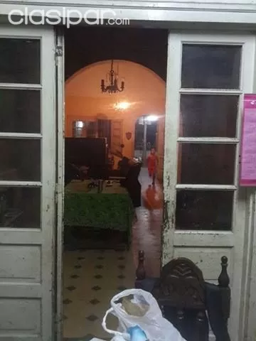 VENDO CASA ANTIGUA SOBRE 25 DE MAYO — foto 3