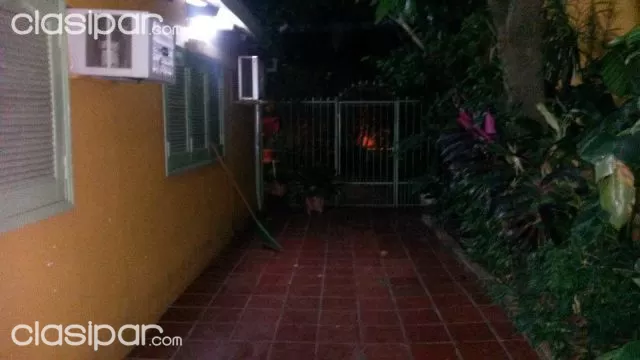 VENDO CASA EN ESQUINA, BARRIO RECOLETA, ASUNCION — foto 3