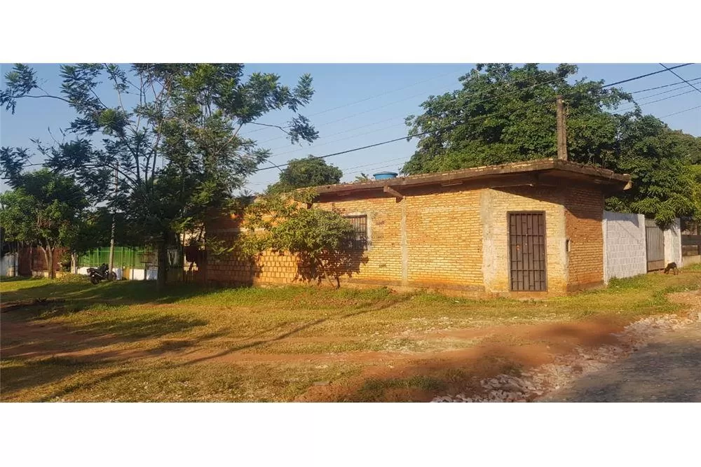VENDO CASA EN ESQUINA EN LUQUE — foto 2