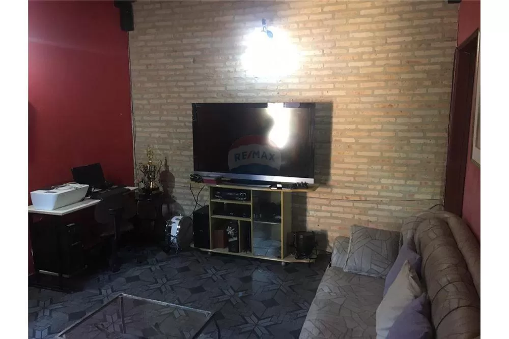VENDO CASA EN LA CIUDAD DE LUQUE. — foto 3