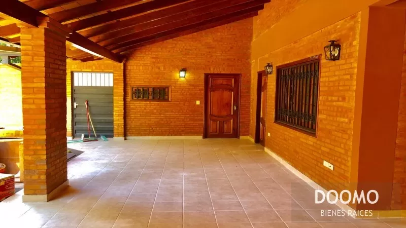 VENDO CASA DE 4 DORMITORIOS EN LAMBARE — foto 3