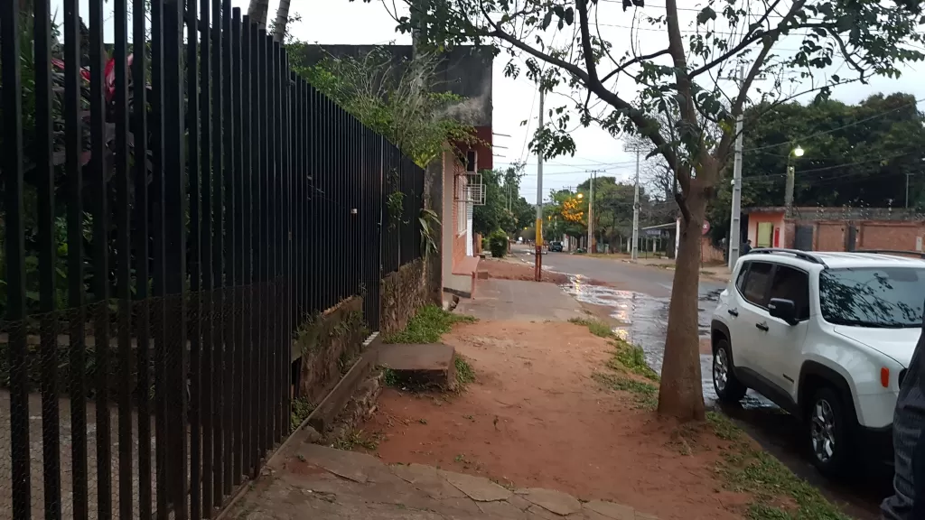 VENDO CASA EN FERNANDO DE LA MORA ZONA SUR — foto 2