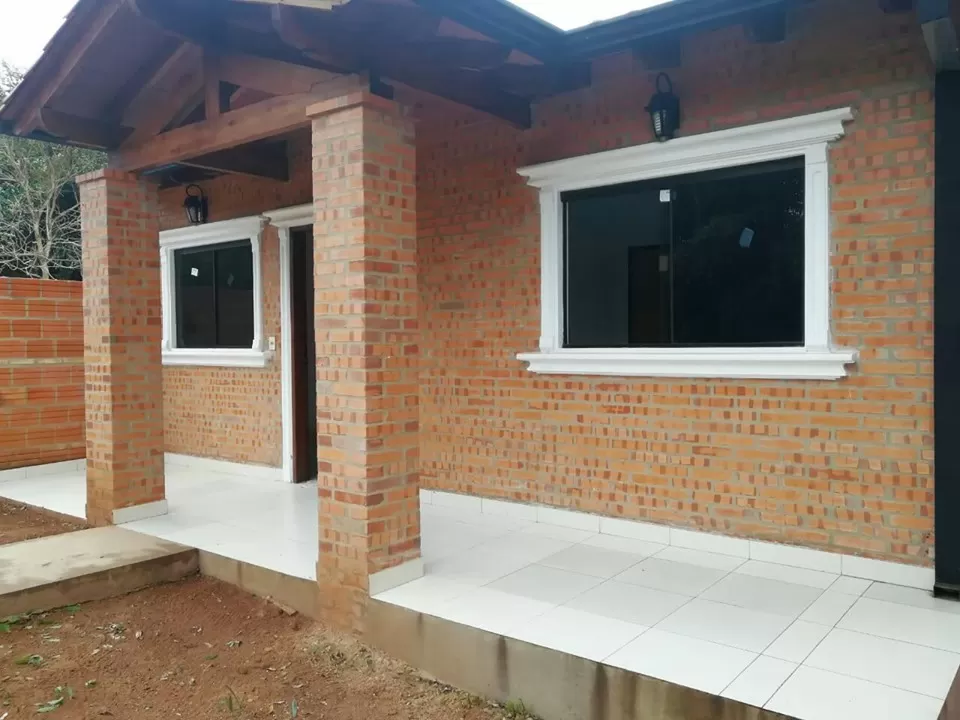 VENDO CASA EN CAPIATA... A 50 MTS DEL ASFALTO — foto 2