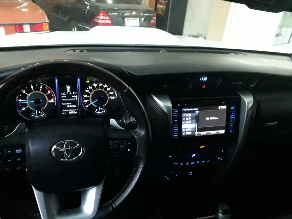 RECIBO TERRENO EN LAMBARE COMO PARTE DE PAGO.VENDO FORTUNER 2.017 DE TOYOTOSHI — foto 3